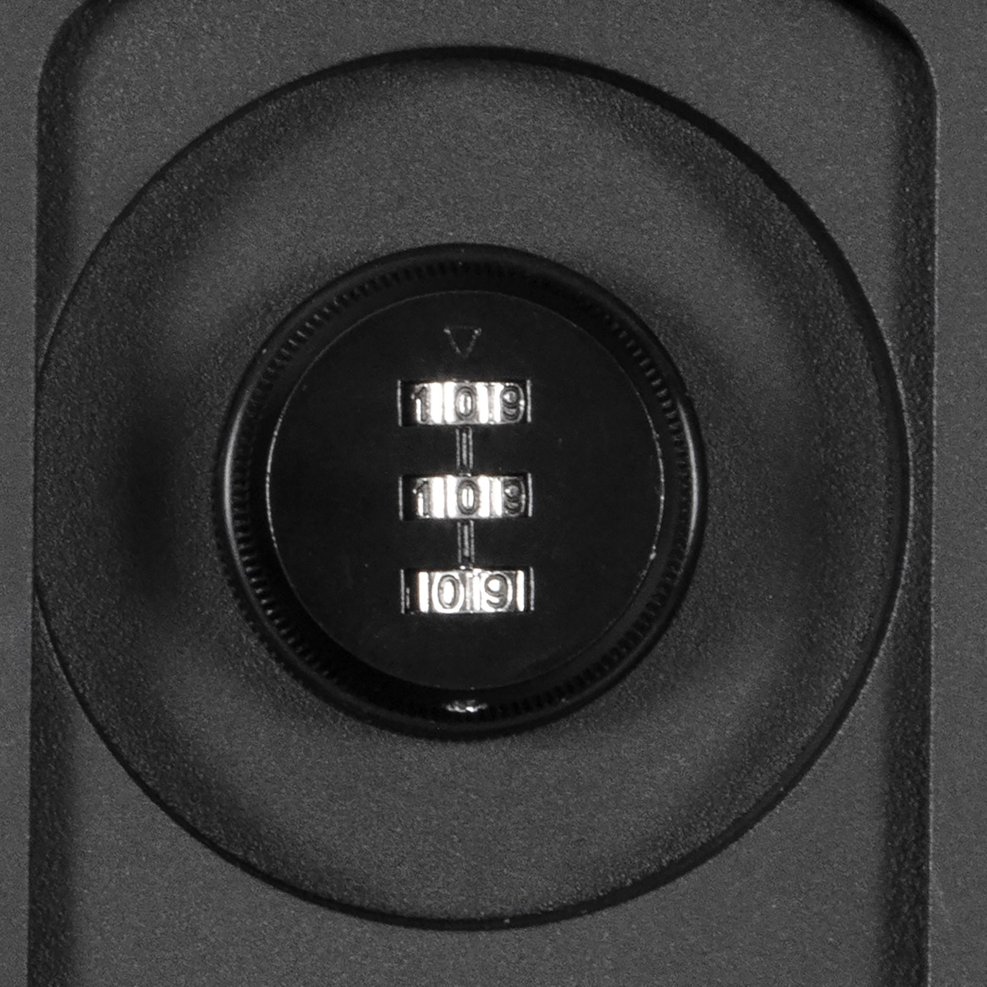 Smittybilt Universal Rear Bumper Locking Combination Cubby Cover, 2764