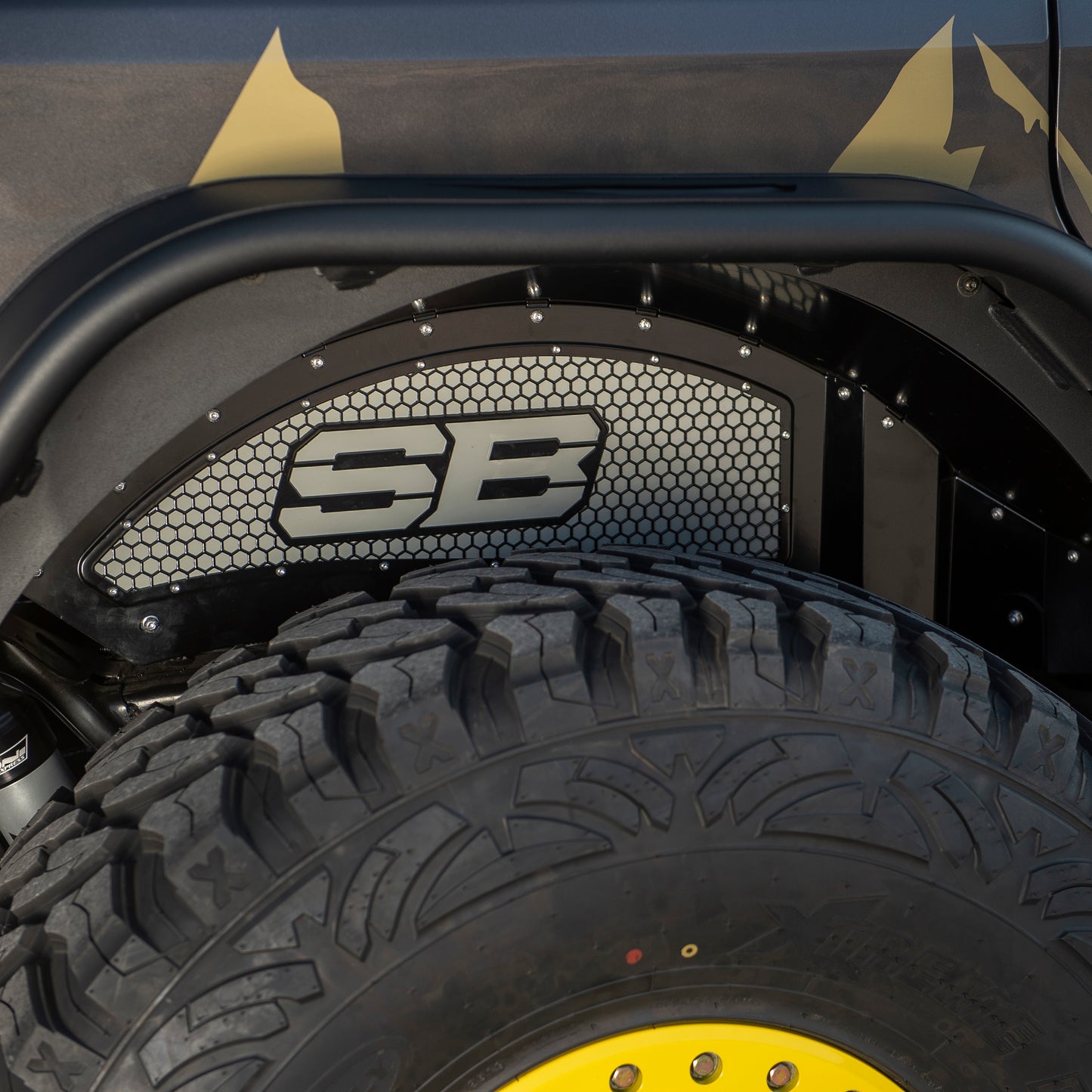 Smittybilt 2018-2025 Jeep Wrangler JL/JLU Rear Aluminum Inner Fender Liner Pair, Black, 18+ 77986
