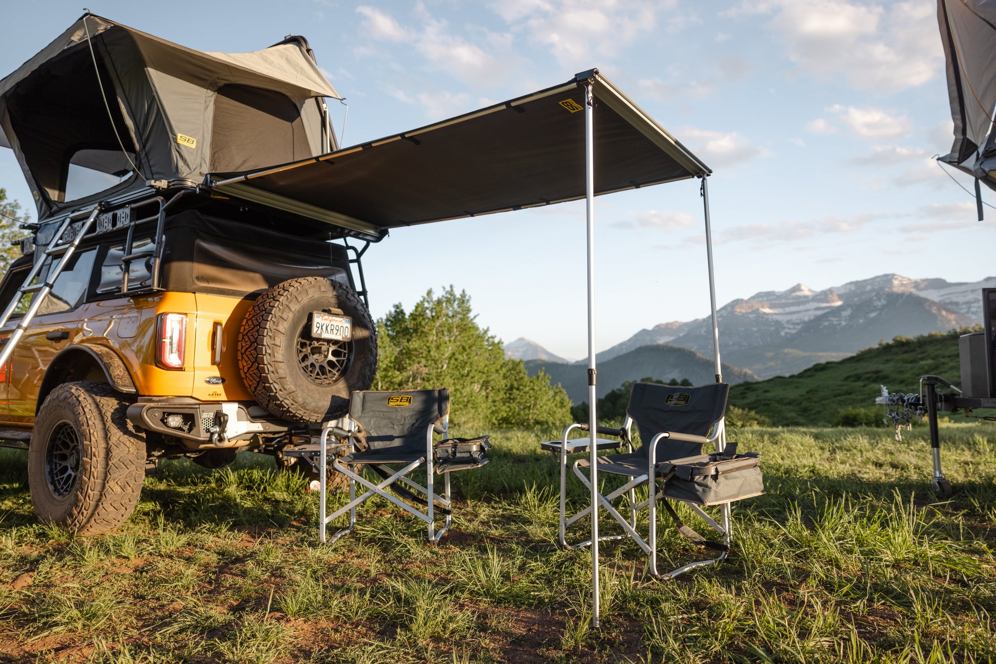 Smittybilt Universal 4.5" x 8" Rear Or Side Awning, Gray, 2585